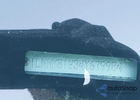 2004 Lincoln Town Car Signature from USA, damaged, VIN 1LNHM81W34Y679984